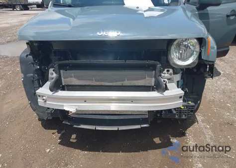 2018 Jeep Renegade Latitude 4X4 из США, поврежденный, VIN ZACCJBBB0JPH04294